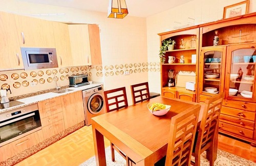 Dos Hermanas Maison | Bright House in the Heart of Dos Hermanas