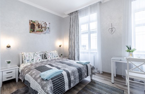 Lviv City Center Appartement | Bright in Halytskyi District