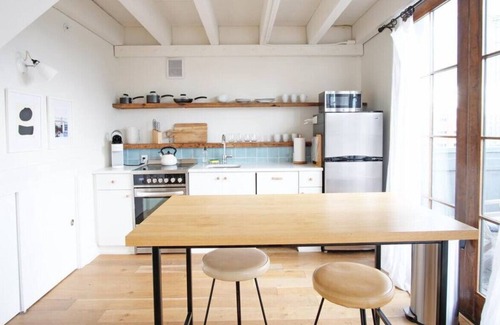 Yamacraw Village Appartement | Bright Loft With a Patio in Downtown Savannah