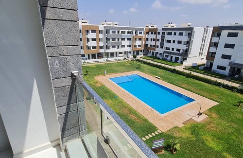 Harhoura Appartement | Bright, modern apartment in Harhoura - 7 minutes from the beach