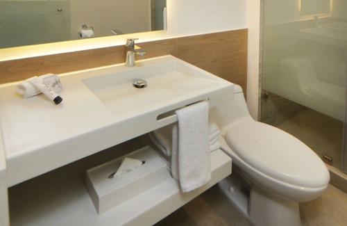 Providencia Hôtel | Bright & Modern Hotel Room in Guadalajara – Perfect Central Location