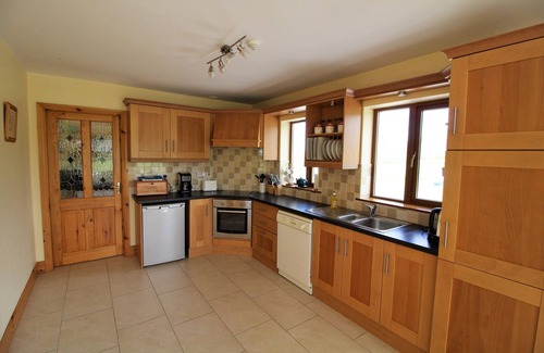 Ballydavid Maison | Lumineux, Maison moderne sur la péninsule de Dingle. Wifi disponible.