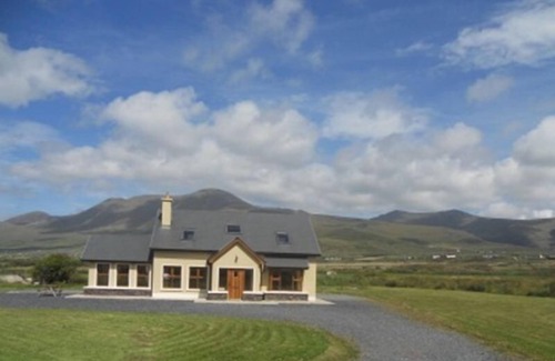 Ballydavid Maison | Lumineux, Maison moderne sur la péninsule de Dingle. Wifi disponible.