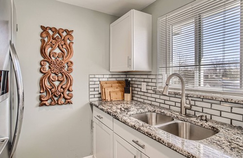 Arvada Plaza Area Maison | Bright, Newly Remodeled, 4 Bed/2 Bath Arvada Home