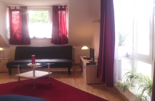 Detmold-Nord Appartement | Lumineux appartement d'une pièce près de la ville, 55m2