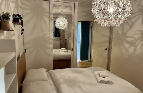 St. Pancras Appartement | Bright/Quiet 2BR Gem near Kings Cross