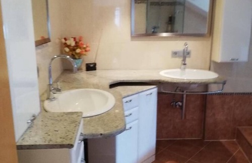 Lichteneck Appartement | Comfort holiday apartment (90sqm) with fully equipped kitchen and WiFi