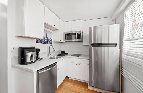 Cortez Hill Appartement | Bright Remodeled 2 queen beds Studio Close Little Italy