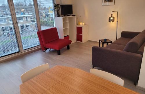 Slotervaart Maison | Bright room with kitchen