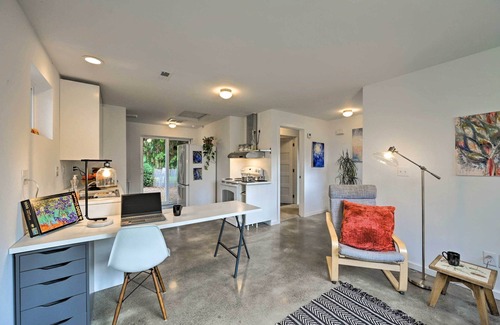 Highline Cottage | Bright Seattle Cottage w/ Private Backyard Access!