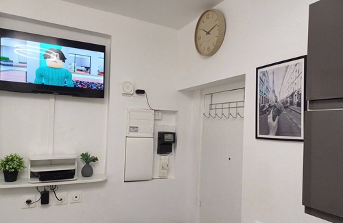 Saint-Ouen Appartement | Bright small studio Paris Saint Ouen - Line 14 &13