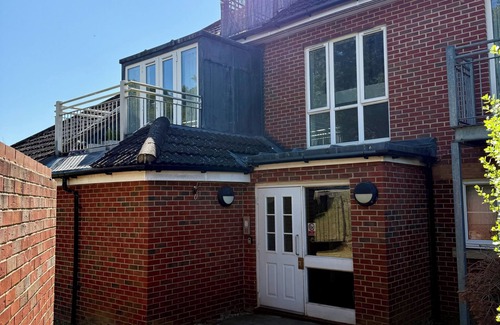 High Wycombe Appartement | Bright & Spacious 1-Bed Apartment with Balcony & Private Parking