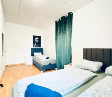 Liesing Appartement | Bright & Spacious 3BR Apt with Direct City Access