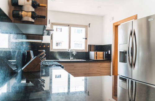 Bella Vista Appartement | Bright & Spacious Apt In City central Getaway