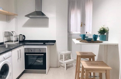Basurtu Appartement | Bright, spacious and comfortable