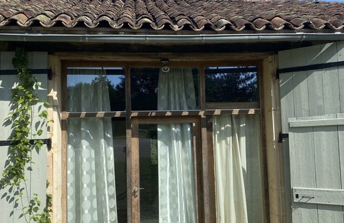 Pontcirq Maison | Bright spacious gite with pool near Cahors