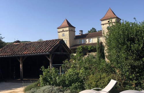 Pontcirq Maison | Bright spacious gite with pool near Cahors