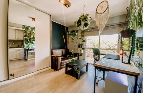 Parana Appartement | Bright Studio with balcony, hammock and big desk
