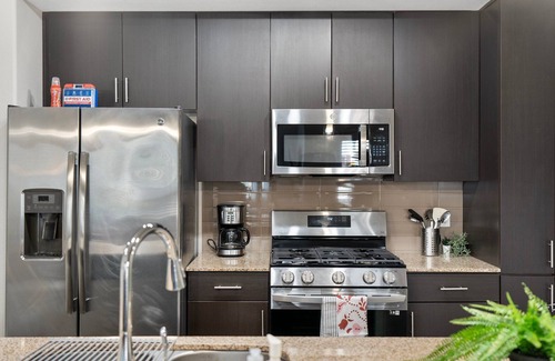 Tempe Appartement | Bright & Stylish 1BR Pool, Gym & Walk to Mill Ave