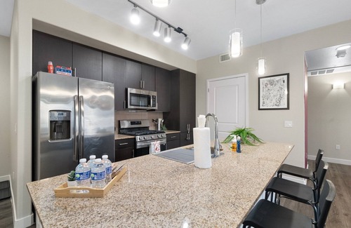 Tempe Appartement | Bright & Stylish 1BR Pool, Gym & Walk to Mill Ave
