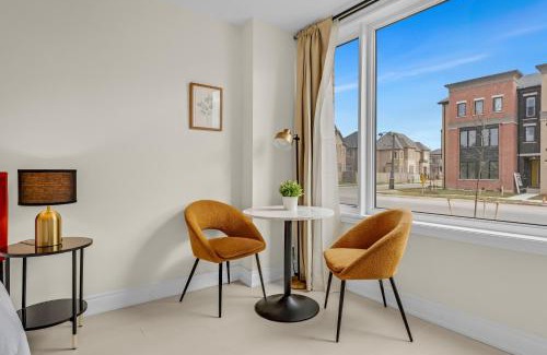 Oakville Appartement | Bright & Stylish Modern Townhome in Oakville!