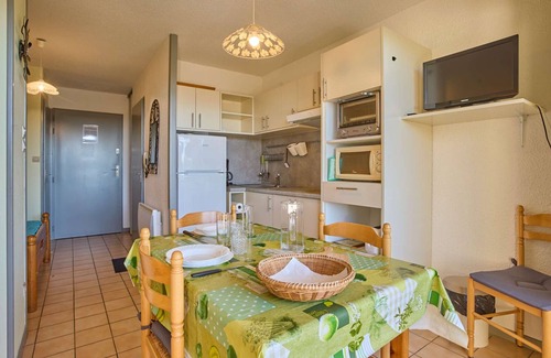Barbotan-les-Thermes Appartement | Bright T1bis with south balcony and Wifi