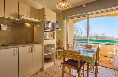 Barbotan-les-Thermes Appartement | Bright T1bis with south balcony and Wifi