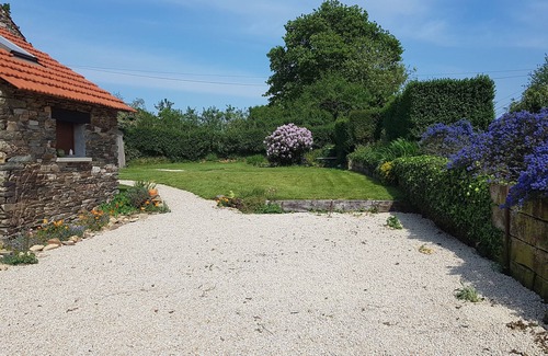 Lannion Appartement | Gîte T2 lumineux avec terrasse