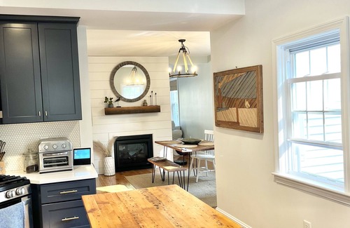 Newburyport Copropriété | Bright Townhouse Near Downtown Newburyport