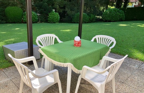 Saaldorf-Surheim Appartement | Bright vacation apartment - 3 persons, 80sqm, 2 bedrooms, covered terrace
