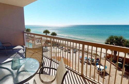 Panama City Beach Maison | Brightly Furnished Beachfront Condo by Brightwild- 7th Floor Gulf View!