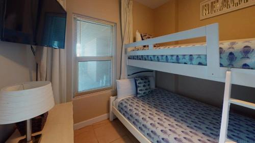 Panama City Beach Maison | Brightly Furnished Beachfront Condo by Brightwild- 7th Floor Gulf View!