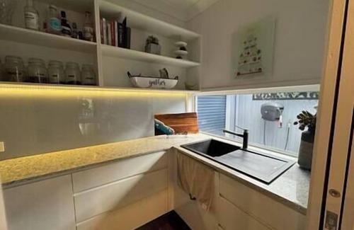 Brighton Maison | Brighton Retreat (EV ready)
