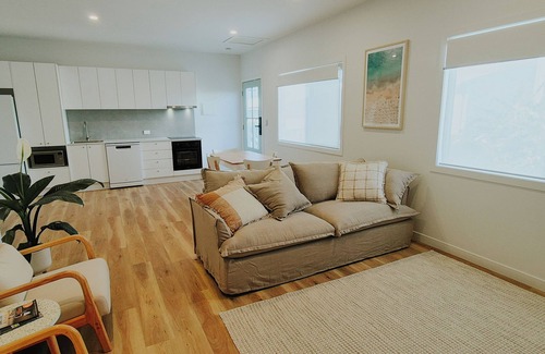 Brighton Cabine | Brighton Waterfront - Guesthouse On the Beach