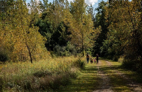 Rensselaer Cabine | Brightstone Lake Cabin 1