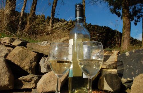 Lothersdale Maison | Brigstone Stable - charming peaceful cottage