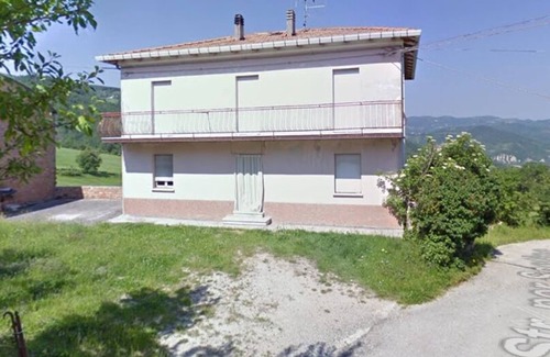 Pennabilli Maison | Bring the whole family to this accommodation with plenty of space and tranquility.