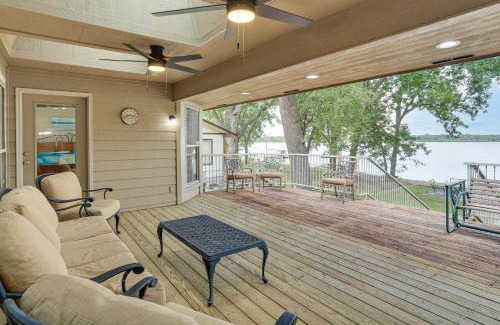 Grove Maison | Bring Your Boat! Lakefront Home with Dock in Grove