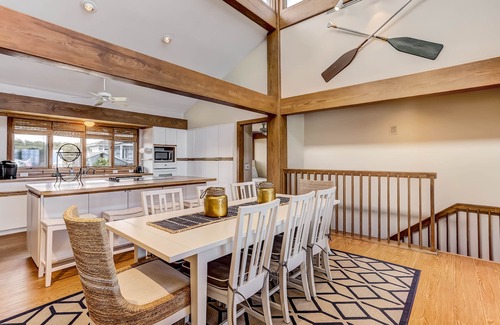 Fernandina Beach Hôtel | Animaux acceptés 3 chambres / 2 salles de bains maison en bord de mer, 8 personnes. Belle vue depuis les plateformes en bord de mer.