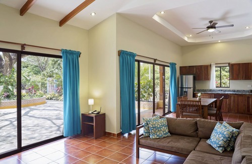 Playa Colorado Maison | Amenez votre famille entière grand groupe d'amis / avec ces deux maisons en une!