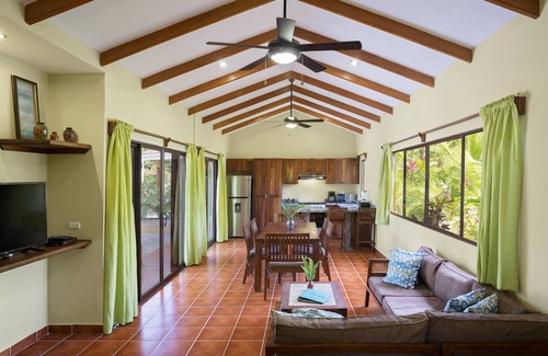 Playa Colorado Maison | Amenez votre famille entière grand groupe d'amis / avec ces deux maisons en une!