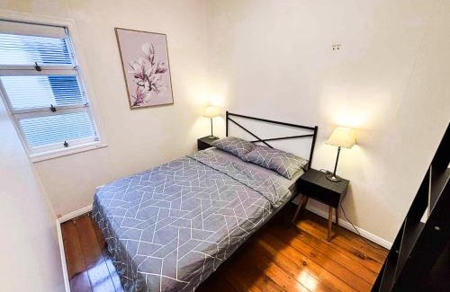 Kelvin Grove Maison | Brisbane Rooms