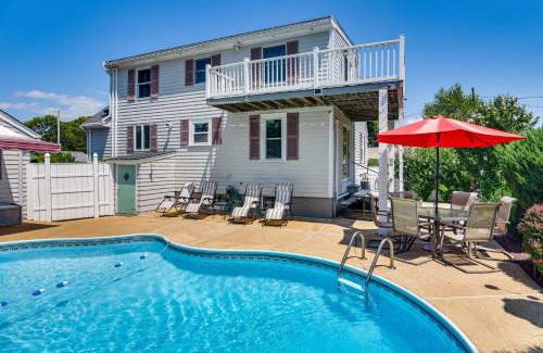 Bristol Maison | Bristol Home with Pool about 3 Mi to Dtwn and Beach!