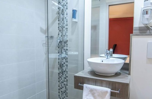 Foix Hôtel | Brit Hotel Confort Foix