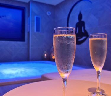 Lecousse Hôtel | Brit Hotel Piscine & Spa - Fougères