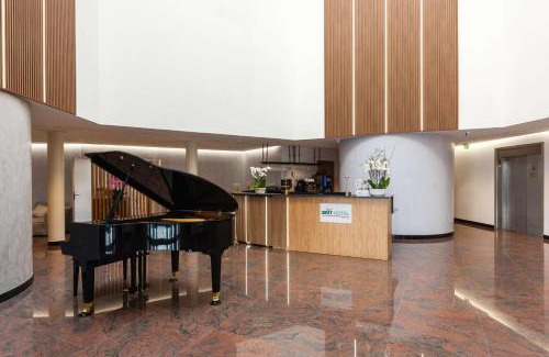 Rosny-sous-Bois Hôtel | Brit Hotel Privilège Paris Rosny-sous-Bois