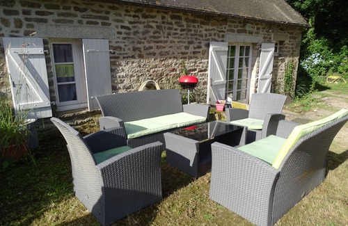 Scaer Maison | Maison Bretagne en Finistère avec cheminée, Animaux de compagnie acceptés!