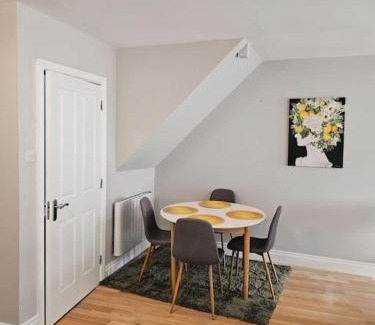 Trim Appartement | Brogans Apartments