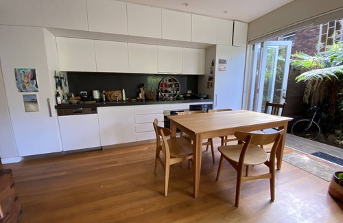 Bronte Appartement | Bronte: beautiful, 2-bedroom apartment, 7-minute walk to beach
