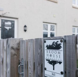 Sighthill Maison | BroomHouse HomeStay
